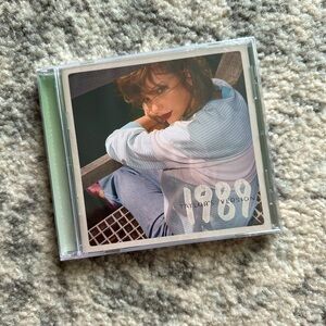 1989 taylor’s version cd - aquamarine green edition sealed